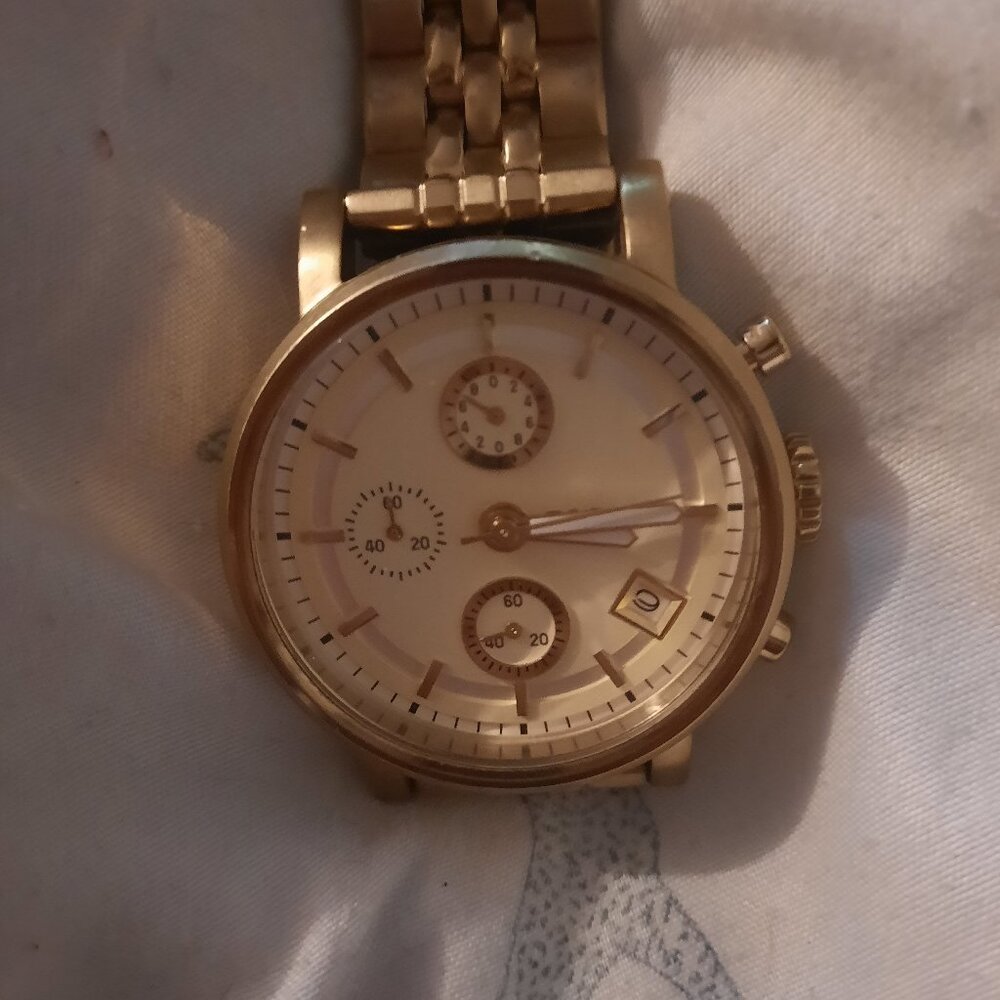 Ladies rose gold watch